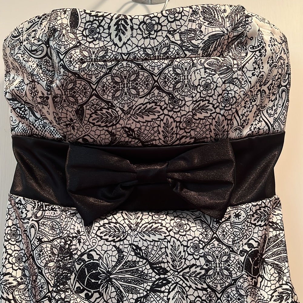 Ruby Rox Strapless Dress - image 5